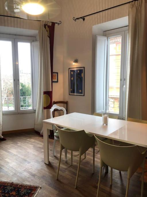 Large Apartment In Rome City Center ภายนอก รูปภาพ